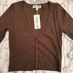 Eterne Cropped Cardigan in Olive